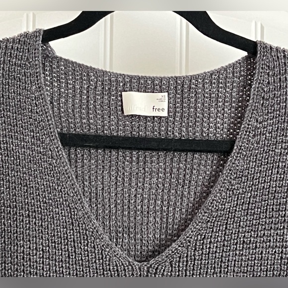 Aritzia Wilfred Free Wolter Sweater - Picture 3 of 4